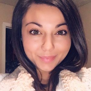 Meet your Posher, Brittney